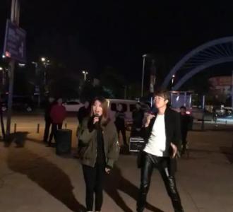 云南娟子四川阿刚师徒合唱愉快